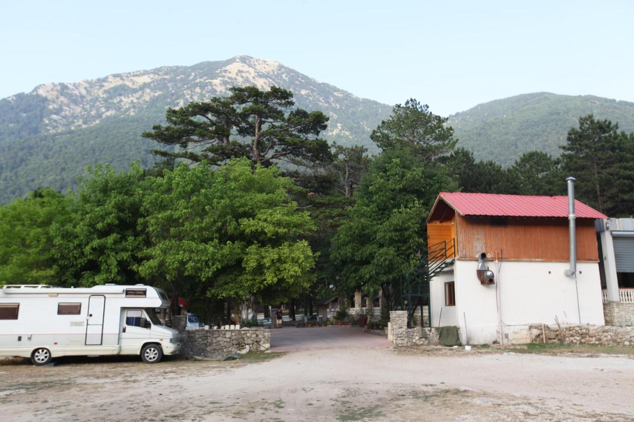 Hamiti Camping Center Dukat エクステリア 写真