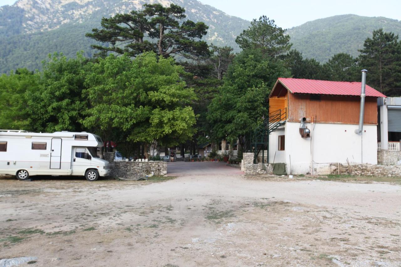 Hamiti Camping Center Dukat エクステリア 写真